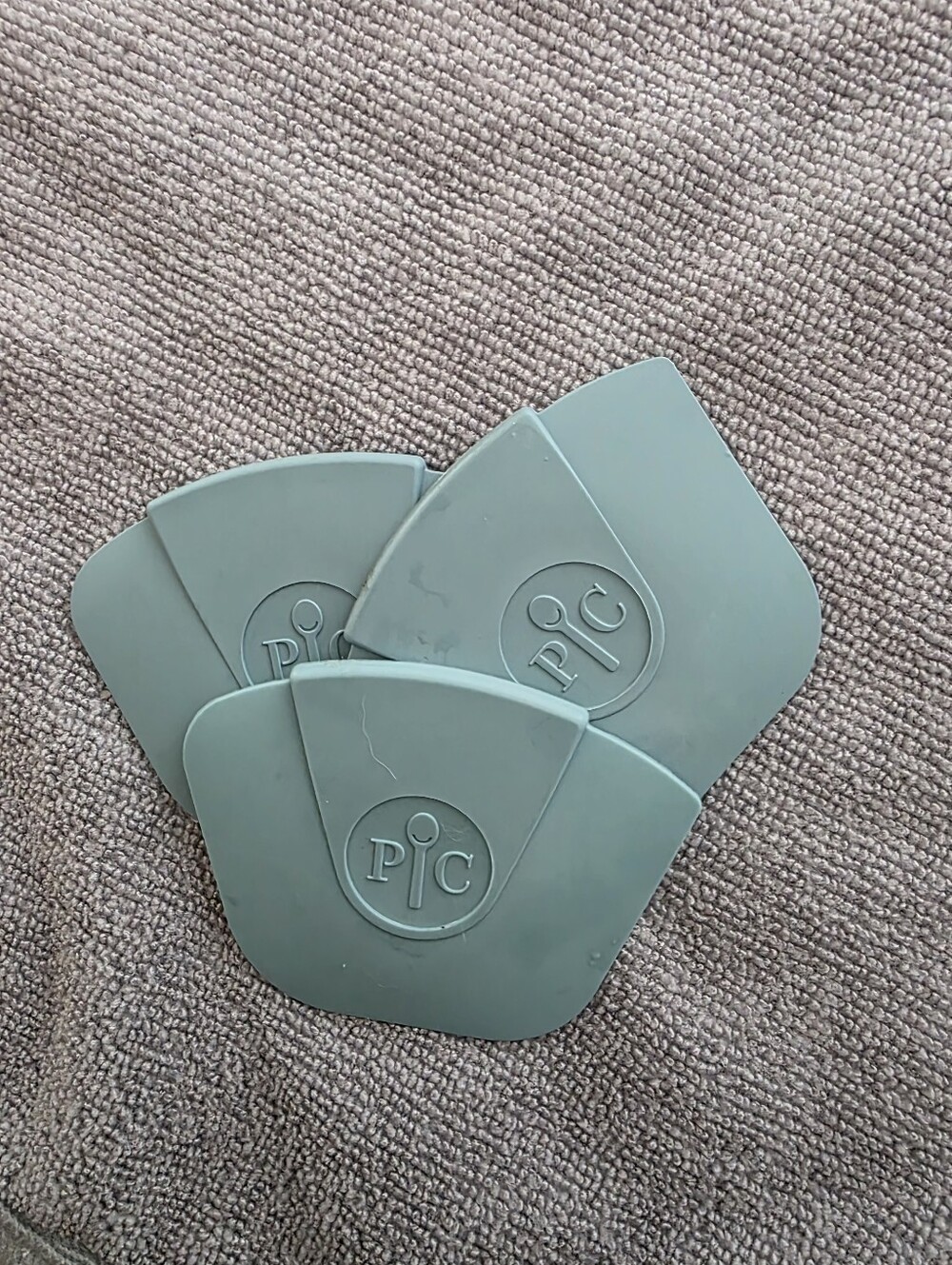 Pampered Chef Silicone Pan Scraper Set in Sage